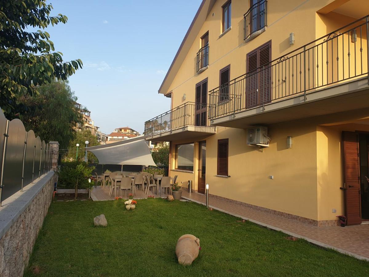 B&B Villa Chiara Bed And Breakfast Taormina Eksteriør billede