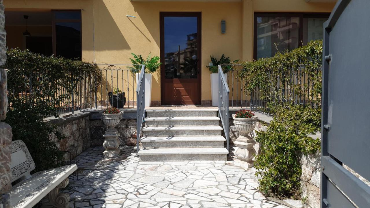 B&B Villa Chiara Bed And Breakfast Taormina Eksteriør billede